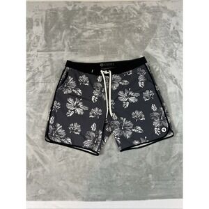 Vuori Cruise Boardshorts 7.5" Black Floral Men's Sz. 38  V314